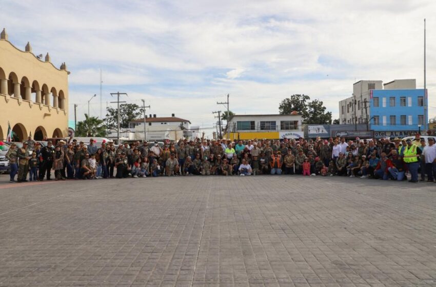  CAZADORES VELAN ARMAS EN  DESFILE CINEGÉTICO