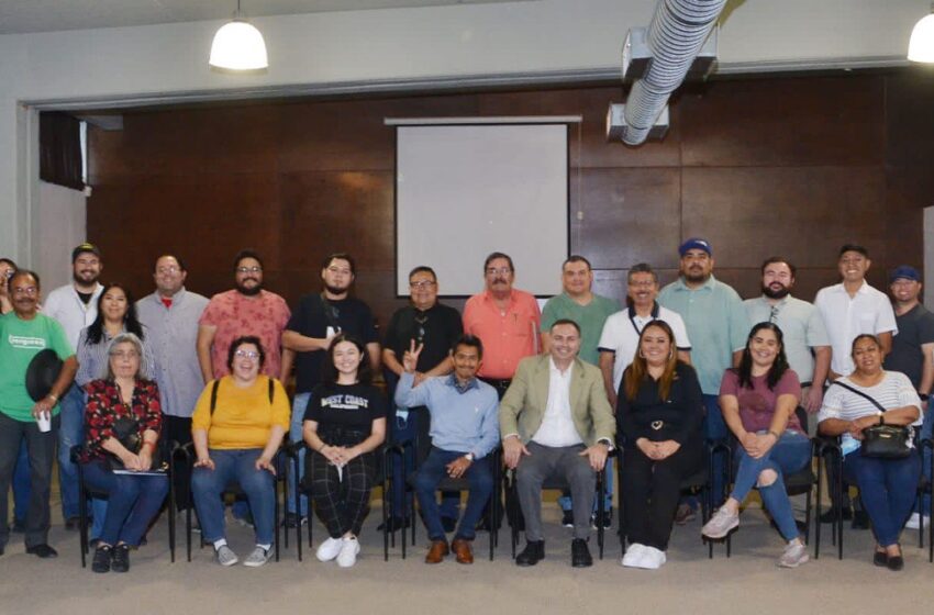  AMPLÍAN CONOCIMIENTOS DE MAESTROS TALLERISTAS CON DIPLOMADO