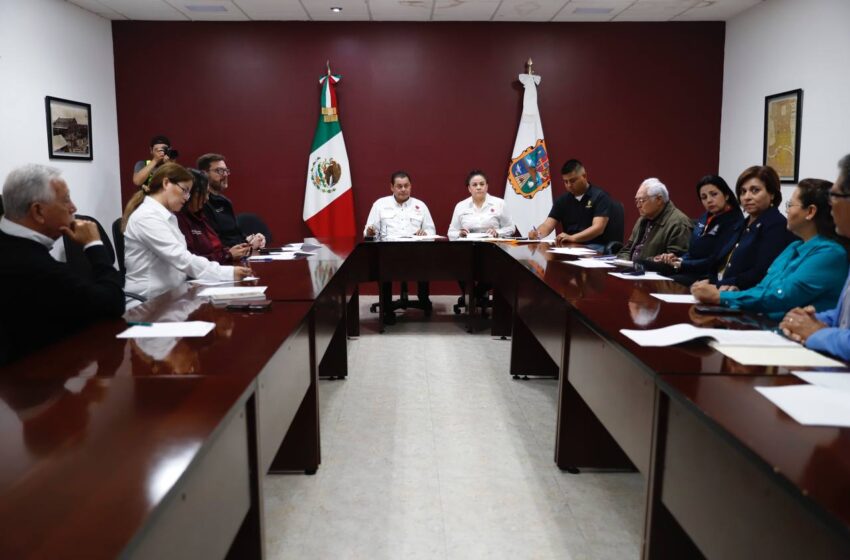  CONSTRUCTORES Y GOBIERNO, PACTAN TRABAJAR PARA FORTALECER  INFRAESTRUCTURA DE NUEVO LAREDO